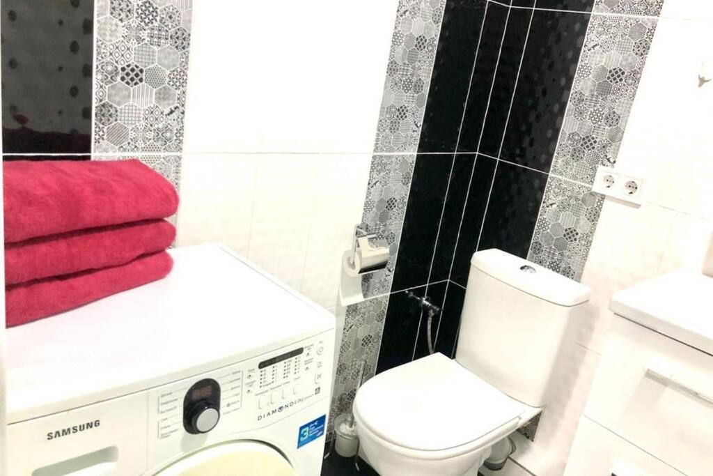 Новобудова Місто Трав, Р-Н Вікторії Гарденс Apartment Лвив Екстериор снимка