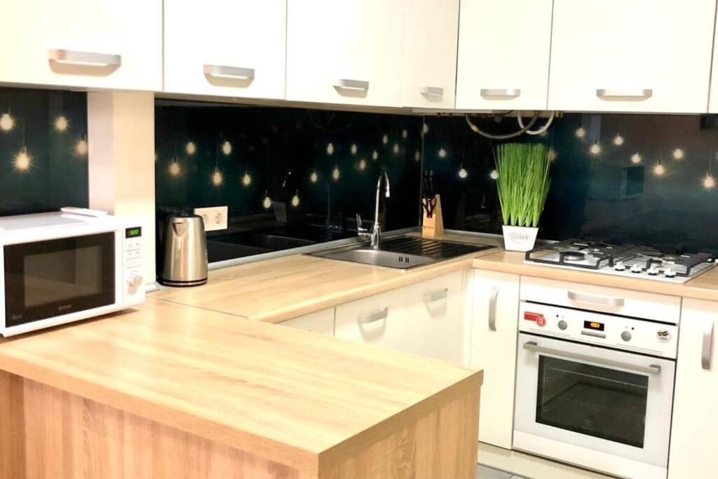 Новобудова Місто Трав, Р-Н Вікторії Гарденс Apartment Лвив Екстериор снимка